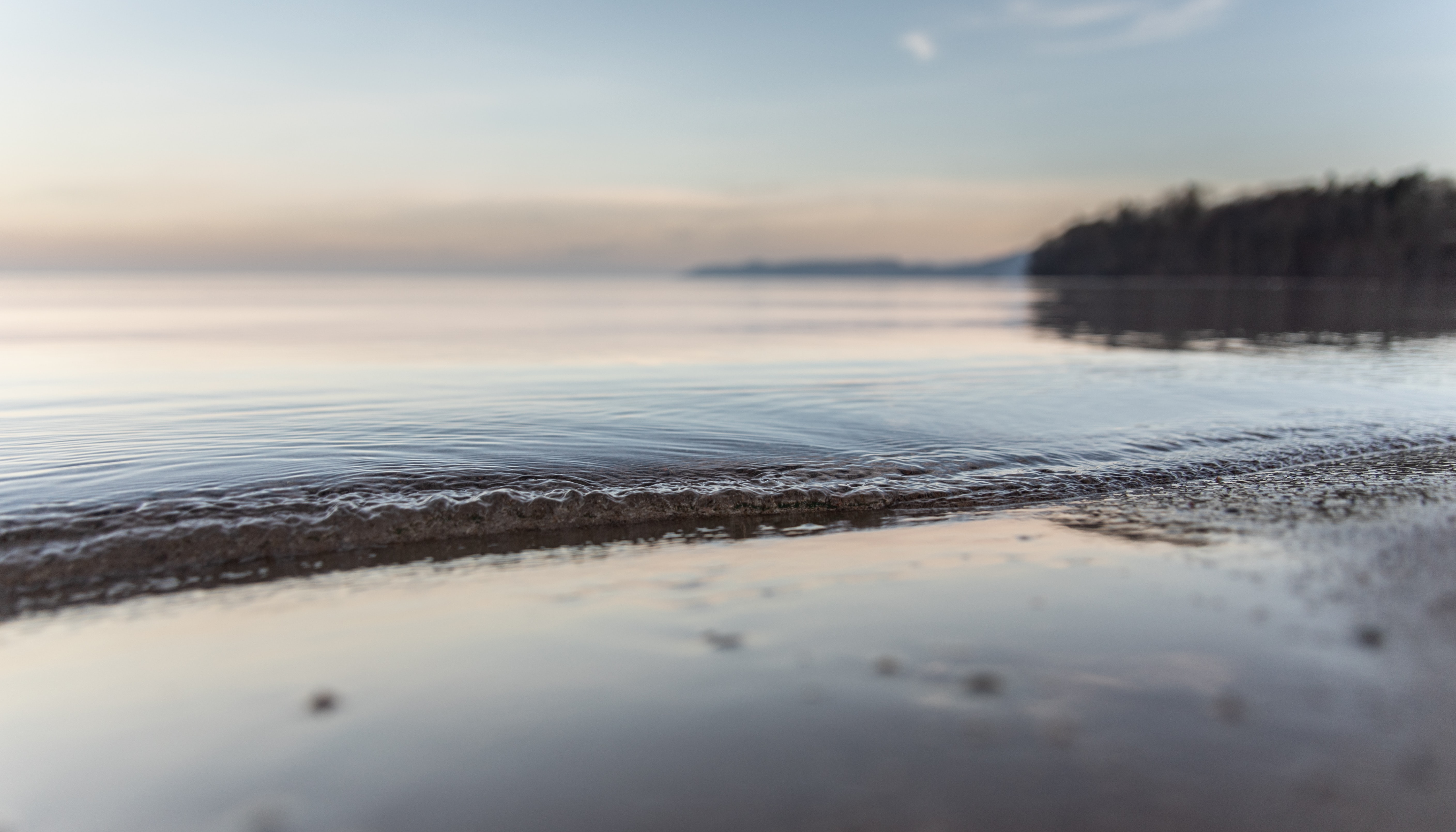 A sea view somewhere during a Scandinavia road trip in a group.