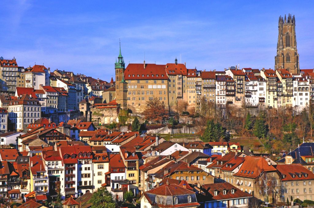 City in Germany full of buildings with red roofs