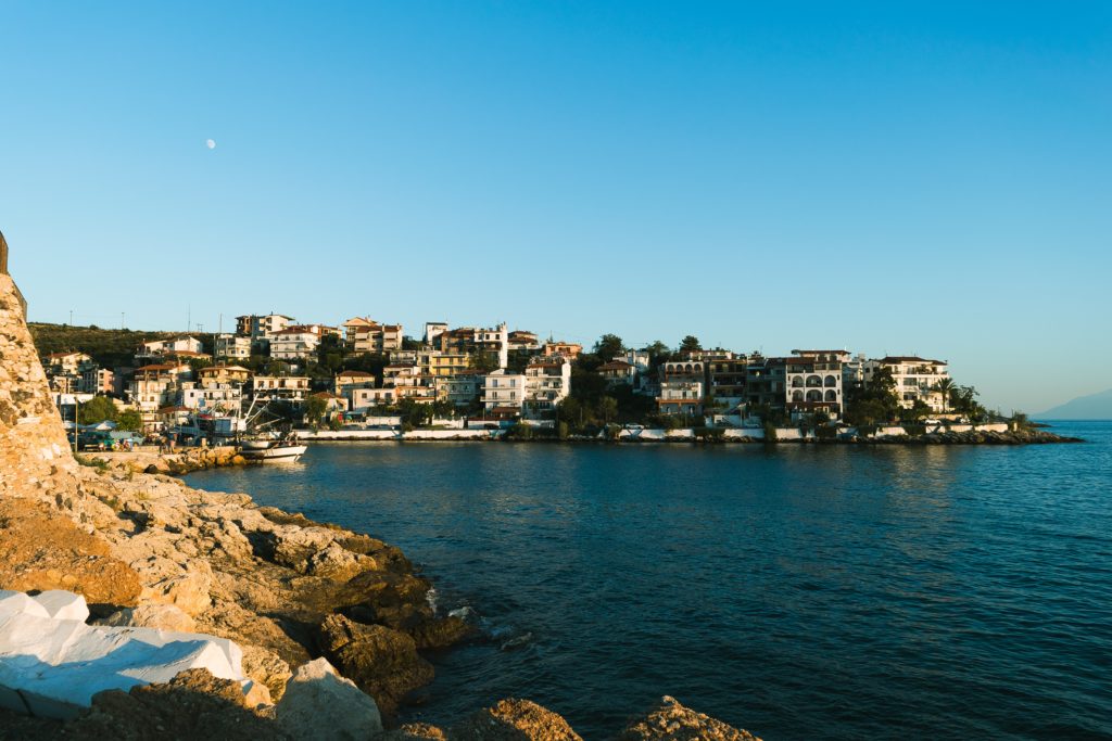 bay in Thassos with houses looking over the sea